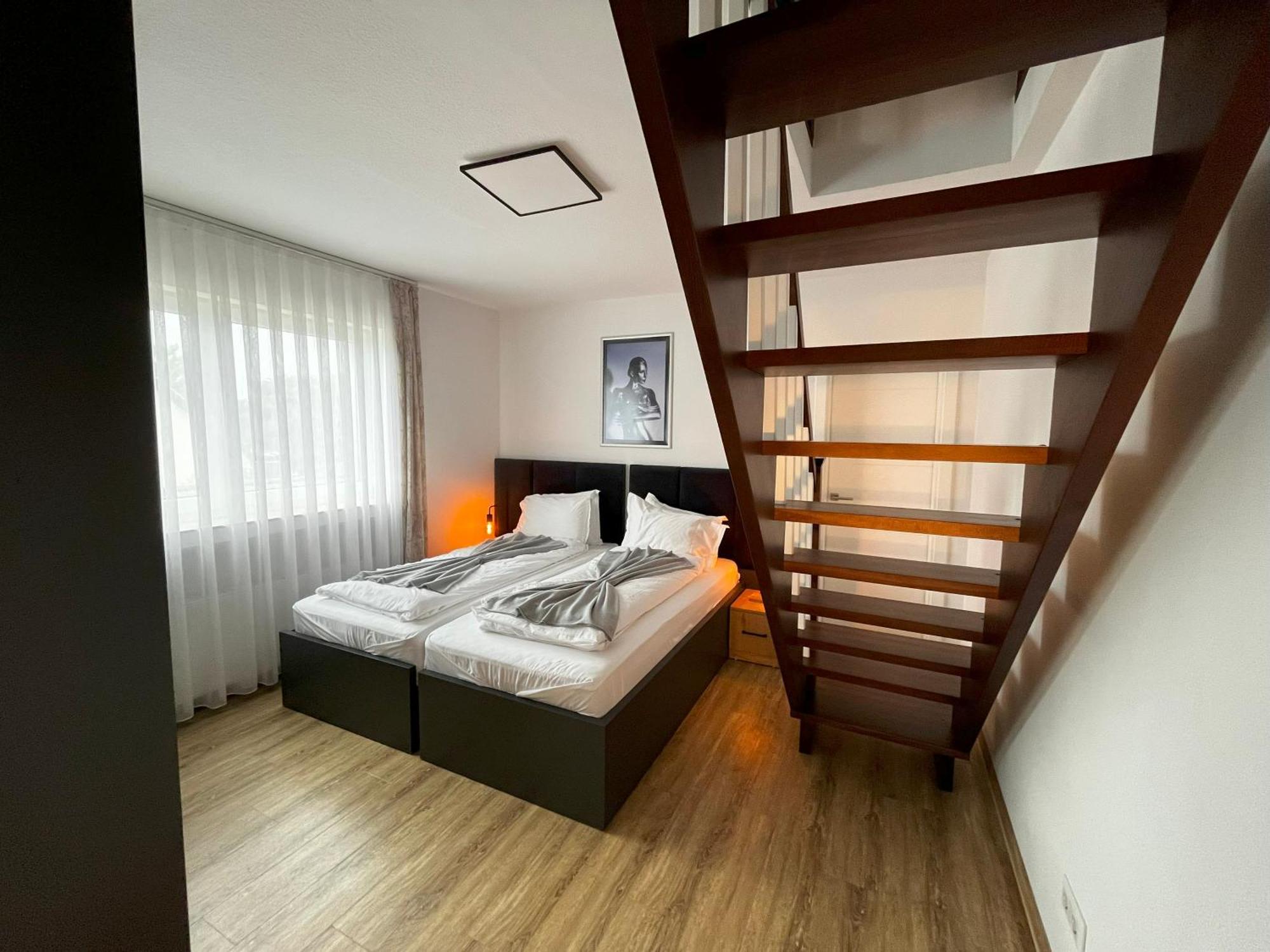 Haven Hotels - Hotel Dona Bergisch Gladbach Bagian luar foto