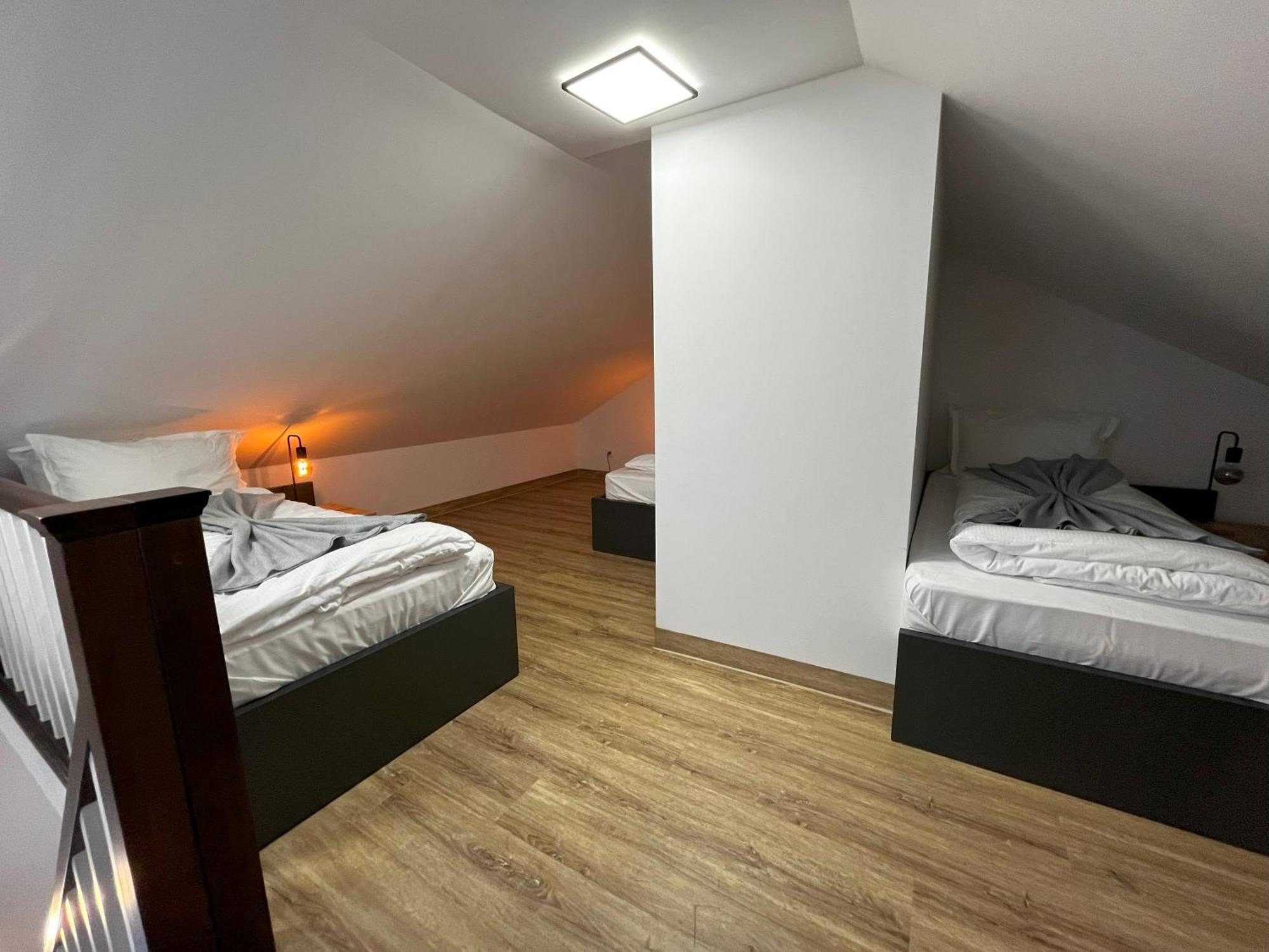 Haven Hotels - Hotel Dona Bergisch Gladbach Bagian luar foto