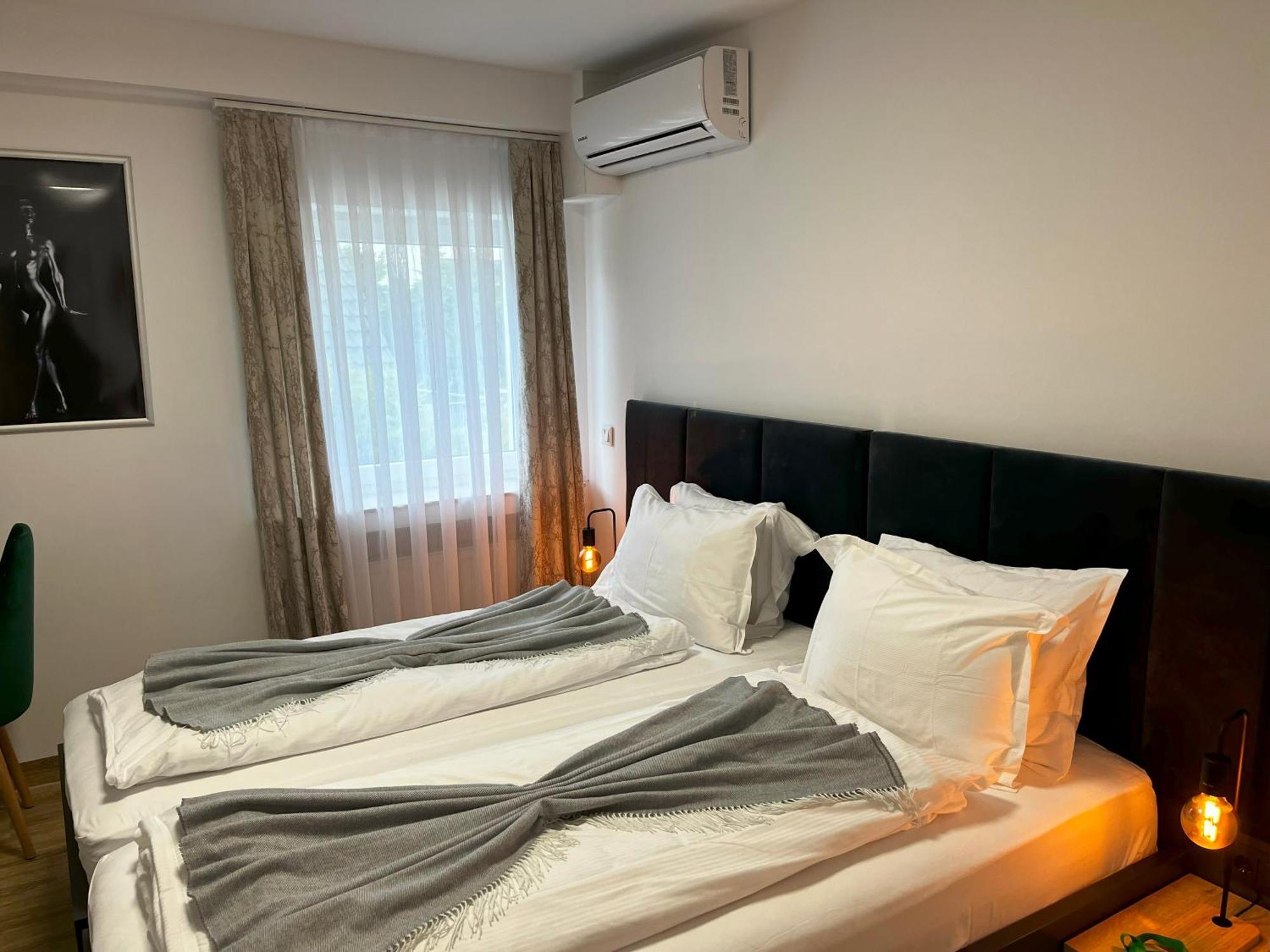 Haven Hotels - Hotel Dona Bergisch Gladbach Bagian luar foto