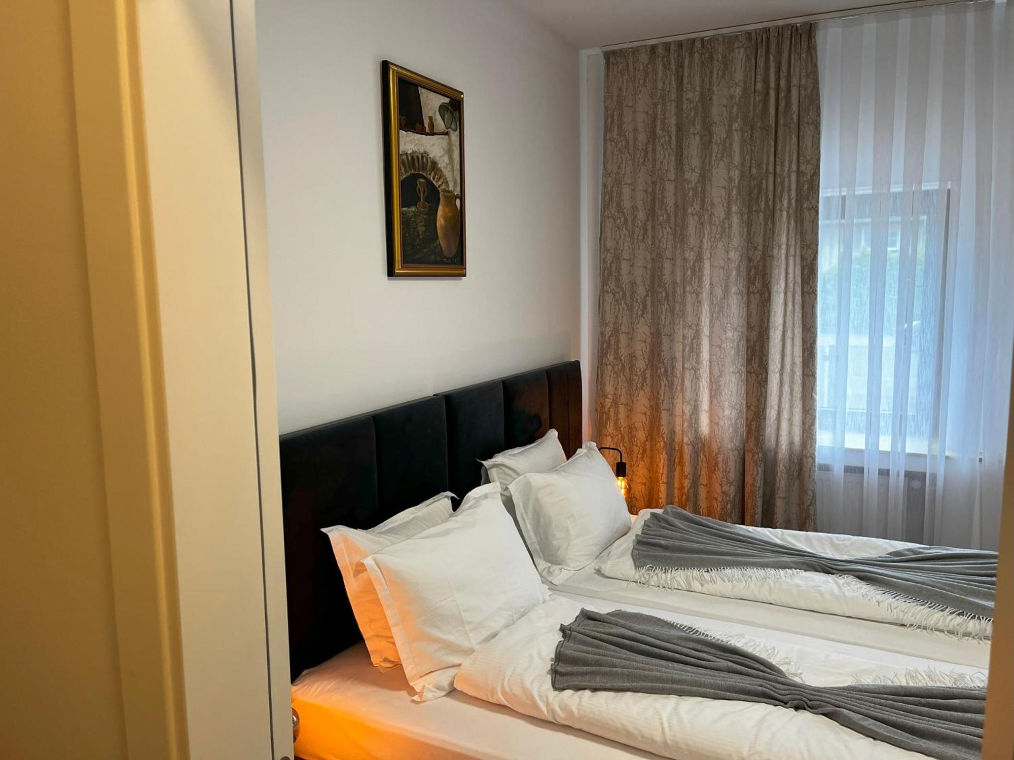 Haven Hotels - Hotel Dona Bergisch Gladbach Bagian luar foto