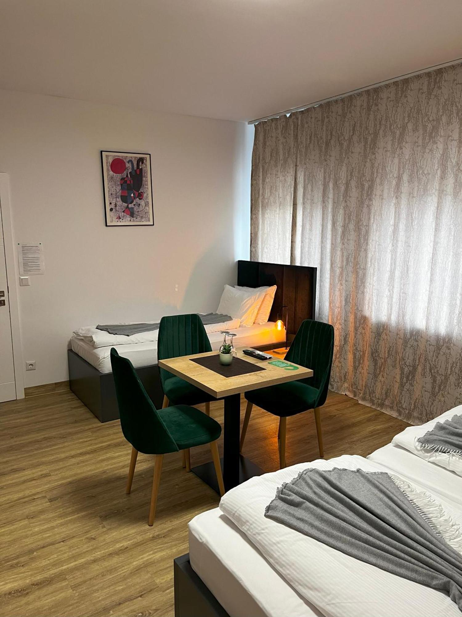 Haven Hotels - Hotel Dona Bergisch Gladbach Bagian luar foto